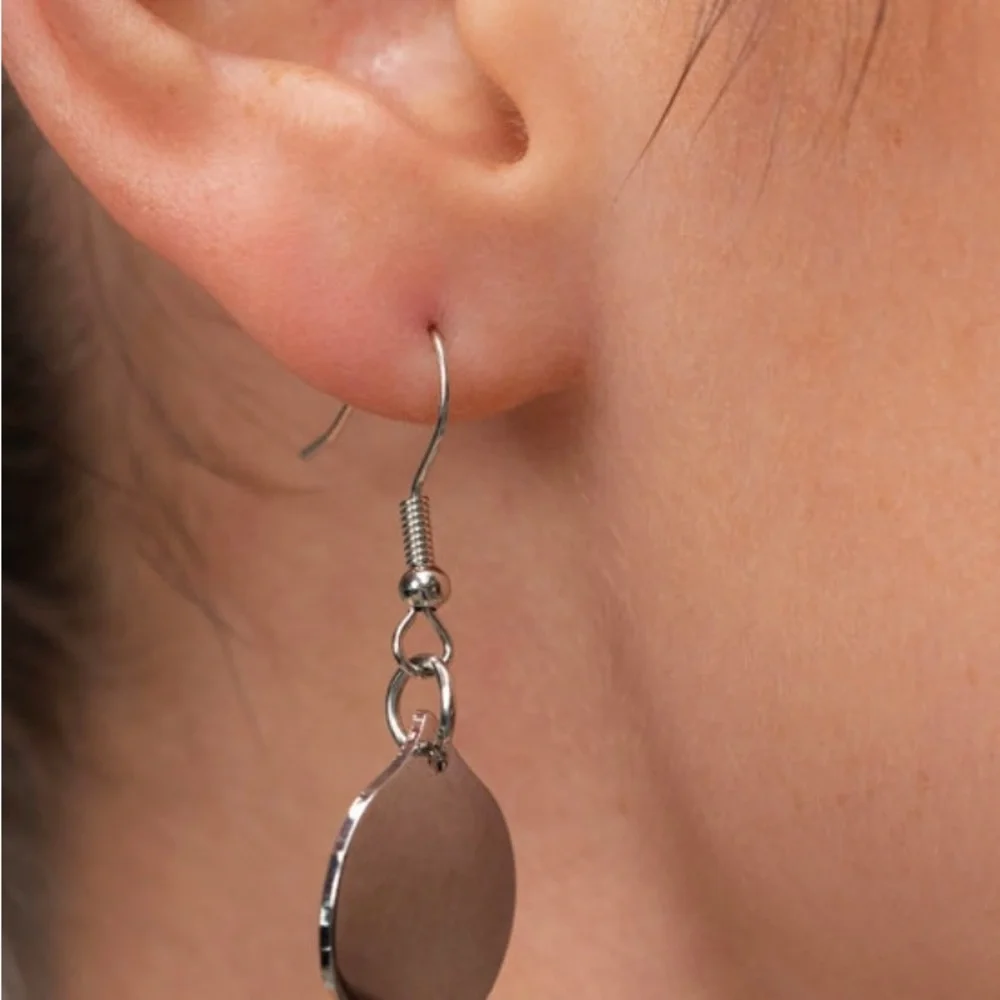 Intrepid Icon - Silver Necklace